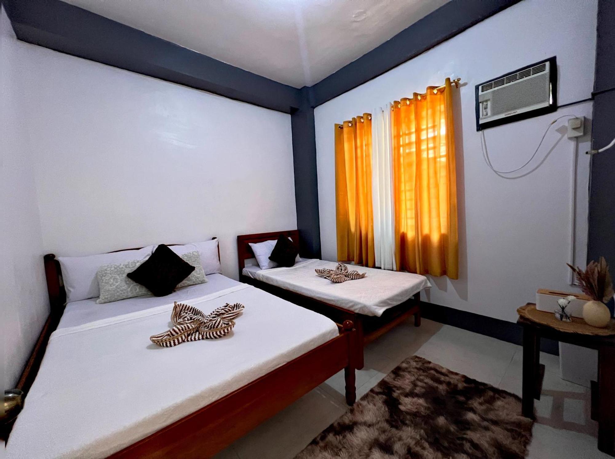 Eighty8 Tourist Inn كورون المظهر الخارجي الصورة