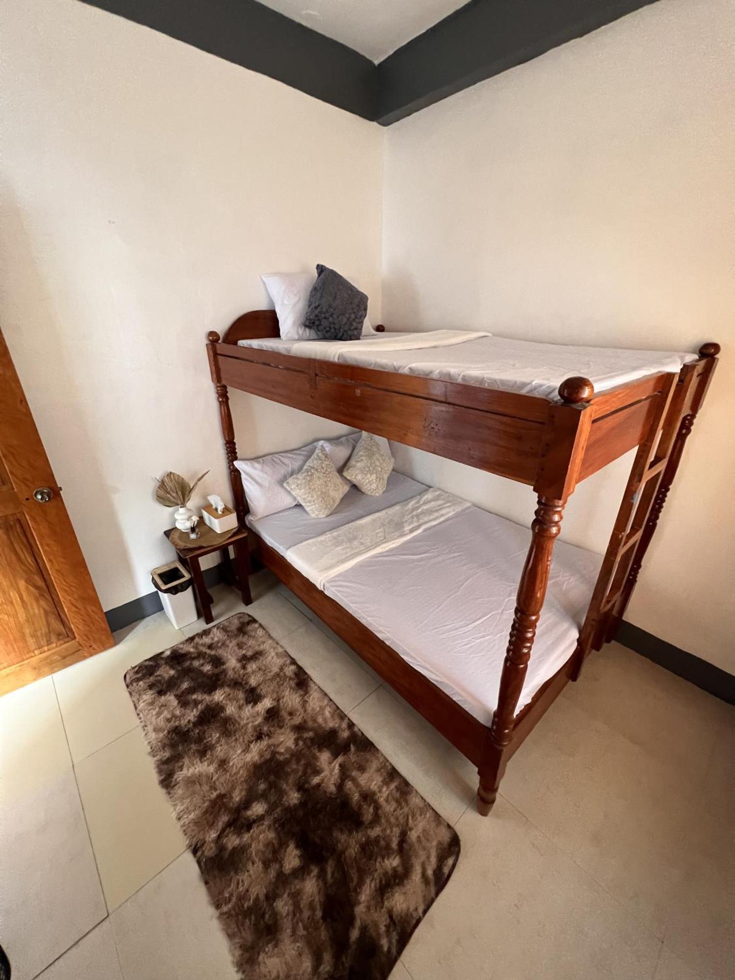 Eighty8 Tourist Inn كورون المظهر الخارجي الصورة