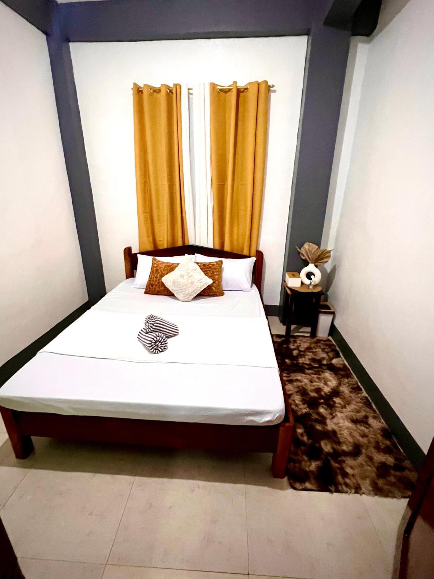 Eighty8 Tourist Inn كورون المظهر الخارجي الصورة